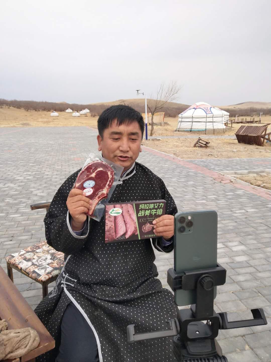 【圖片】全國兩會(huì) 內(nèi)蒙古吳云波（王審）((6200682)-20210304145440.jpg